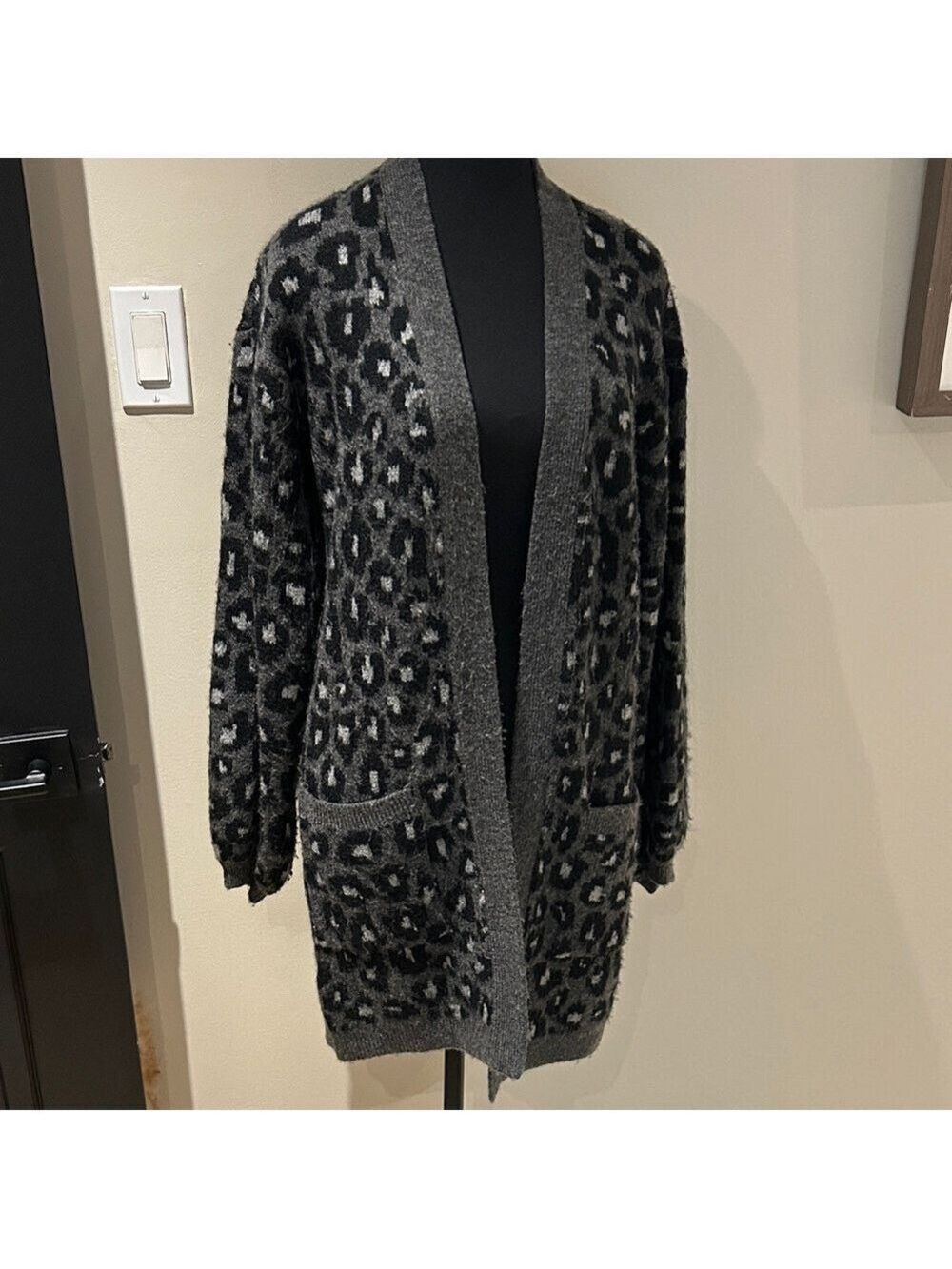 Abercrombie & Fitch Leopard Print Cardigan - Black and Gray